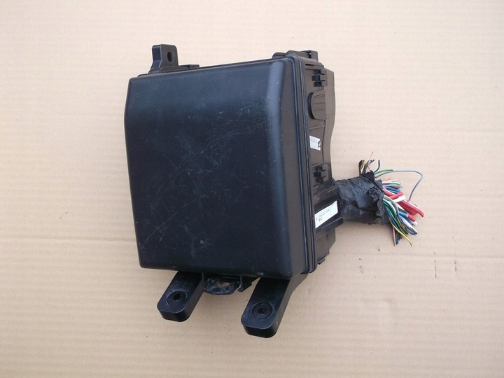 фото №1, Hyundai ix35 1,7 crdi коробка предохранителей