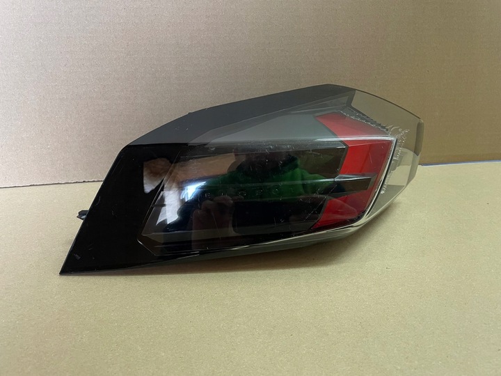 фото №1, Peugeot 2008 ii лампа ліва зад задня led