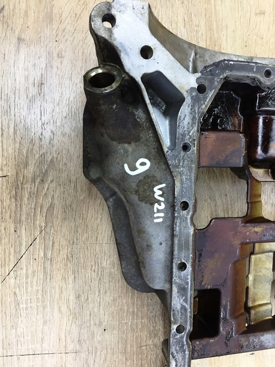 фото №8, Поддон масляная верхняя r1120141402 2.4 2.6 3.2 w211