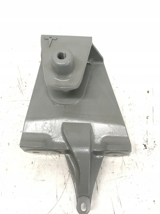 фото №5, Tesla модель x крепление держатель лапи двигателя правая