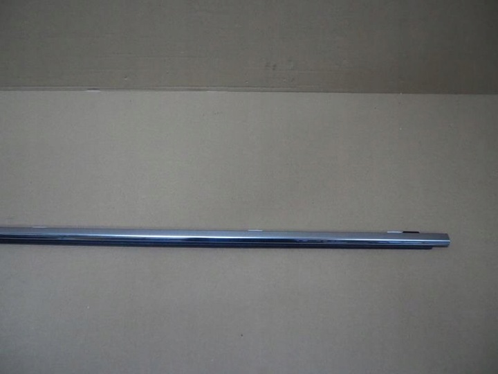 фото №3, Планка накладка двері ущільнювач скла лівий перед lexus nx
