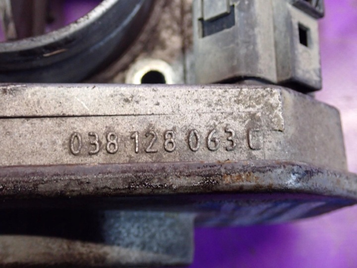фото №7, Vw caddy iii 2k 04-10 2.0 d 70km дросельна заслінка 038128063c