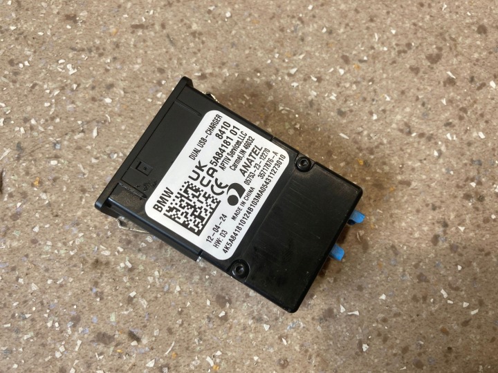фото №9, Гнездо usb bmw x1 u11 5a84181