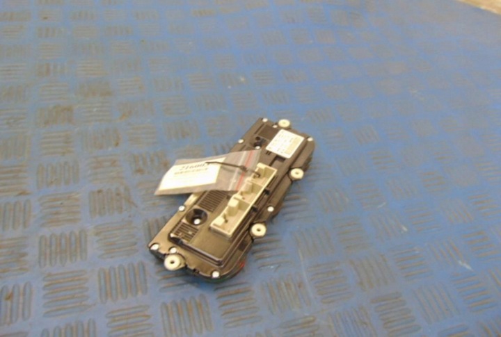 фото №6, Volkswagen passat b6 2.0tdi komni керування нагрівача