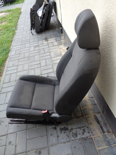 фото №5, Сиденье пассажира подушка vw touran 1t0 03-