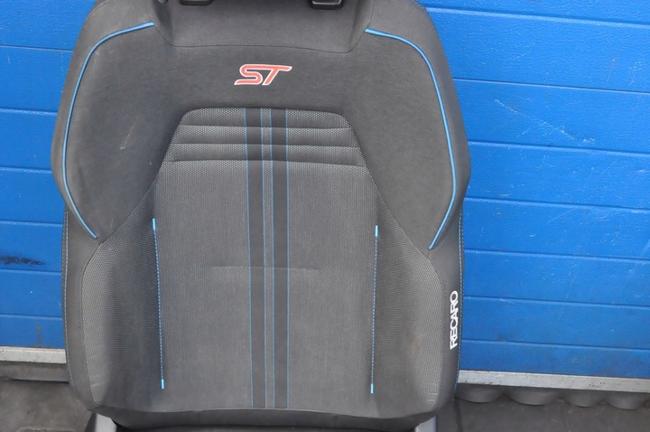 фото №15, Ford fiesta mk8 st 3d сиденья recaro диван обшивки англичанин