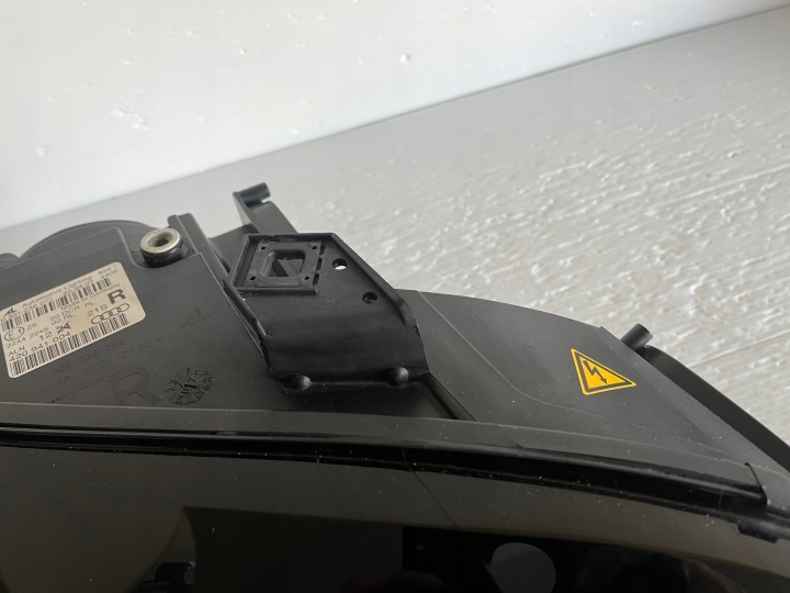 фото №11, Фара права перед передня audi r8 420 bi ксенон led номер 420941004 європа