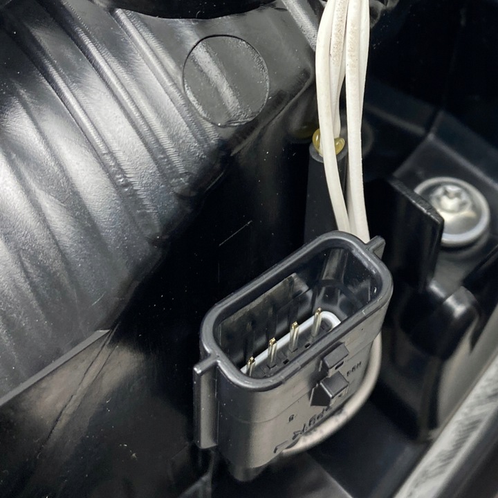 фото №15, Нова оригінальна лампа лівий зад renault clio v 265551550r