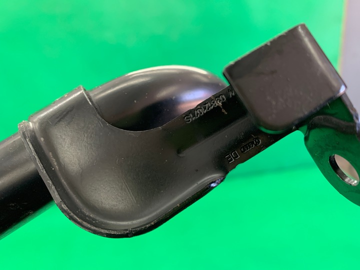 фото №9, Труба резиновая накладка шланг шланг магистраль воды 038121071s audi a4 b7 2.0 tdi 04-08a