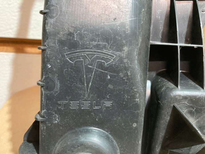фото №12, Панель под лобовым стеклом tesla s рестайлинг 1060509-00