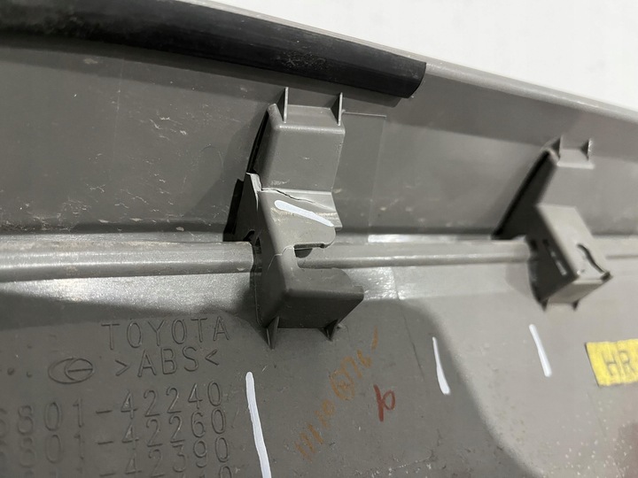 фото №7, Toyota rav4 v накладка кришки багажника зад 76801-42240