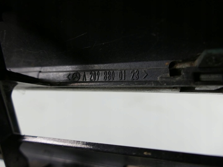 фото №14, Mercedes clk w209 c209 a209 рестайлінг amg решітка радіатора решітка a2098800123