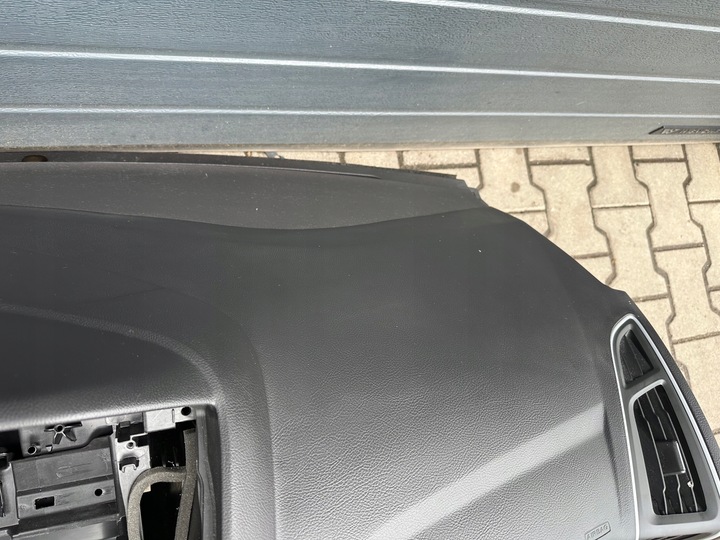 фото №9, Ford focus mk3 консоль панель передний рестайлинг!!!!!!!!