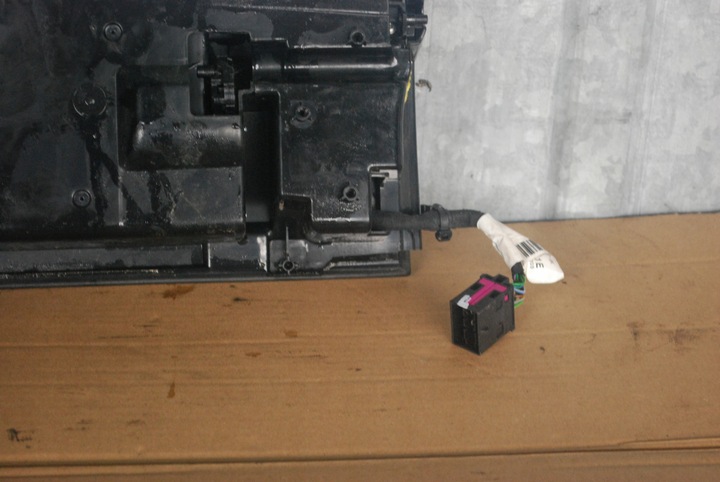 фото №14, Бардачок двері праві перед audi a8 d3 4e1868978a