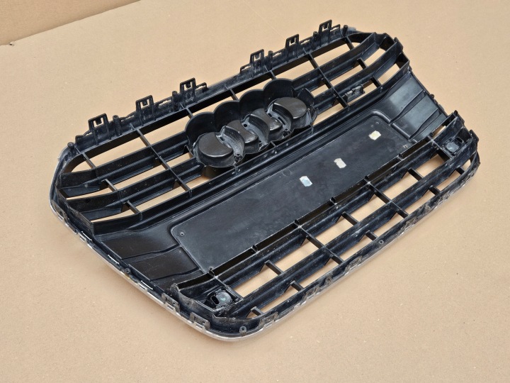 фото №10, Решётка радиатора audi a6 c7 4g rpzedlift sline комплектный оригинал 4g0853651 653