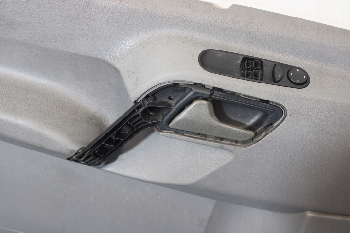 фото №3, Боковина обивка дверь левый перед crafter i