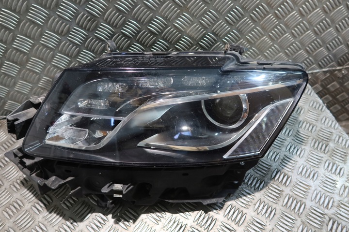 фото №1, Audi q5 ксенон led лампа левая правая комплект 8r0941029af 8r0941030af