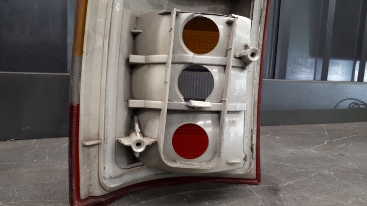 фото №10, Лампа праві зад opel omega a combi