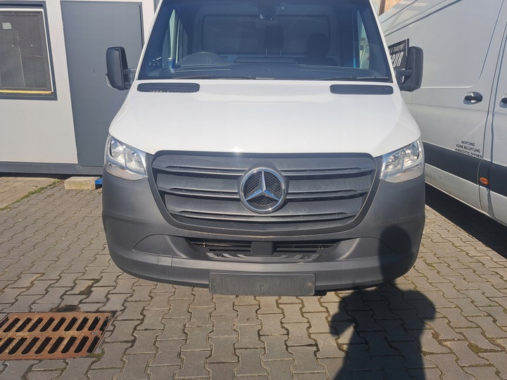 фото №1, Mercedes sprinter w907 18- ліва чверть перед