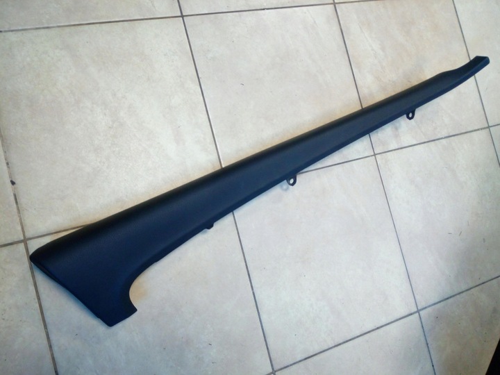 фото №1, Оббивка двері запчастина верхня passat b7 перед лівий чорний 3ab867011 оригінал.