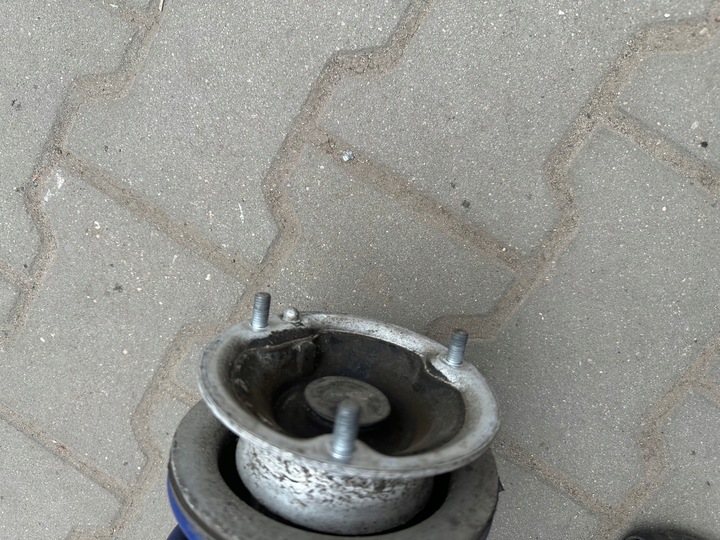 фото №6, Bmw e87 116i 1.6 амортизатор mcpherson  правые рычаги