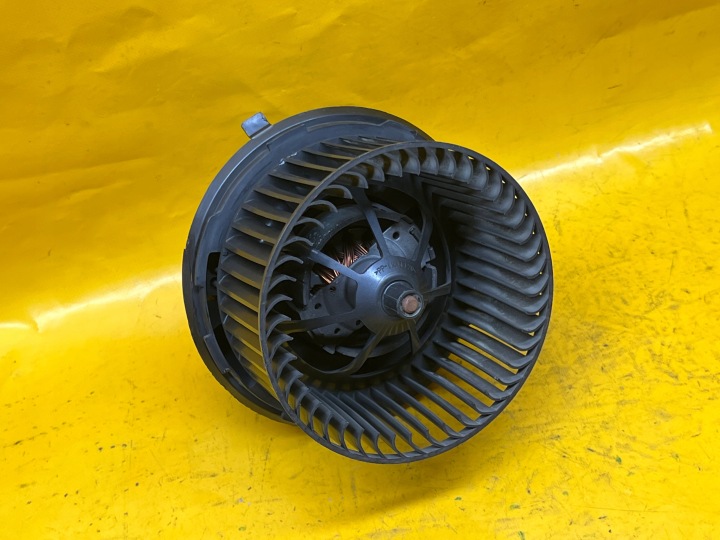 фото №9, Подача воздуха воздуховод vw sharan i рестайлинг 1,9 tdi 00-05 xm2h18456aa xm2h-18456-aa .