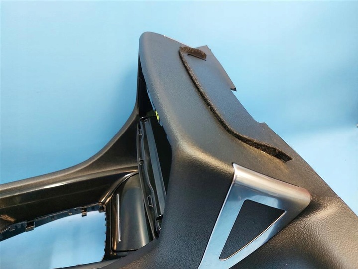 фото №15, Туннель средний подлокотник citroen c5 iii x7 9682319777 996044354 08-17r
