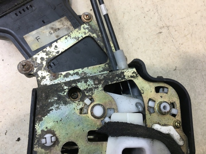 фото №10, Замок двері ручка правий зад mazda 6 i gy