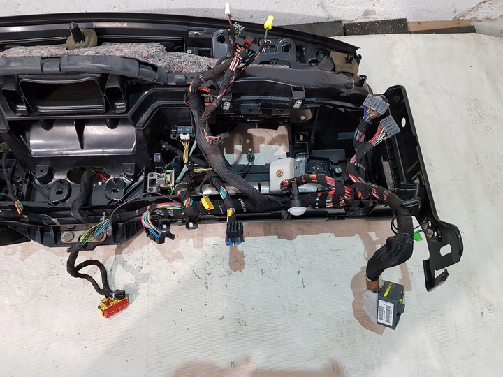 фото №13, Панель роздавальна капот jeep cherokee kj eu 3.7b