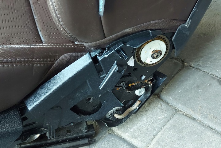 фото №8, Сидіння перед лівий mercedes ml w166