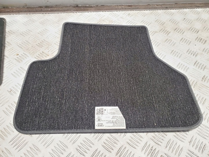 фото №13, Audi a4 s4 b9 8w 8w0864450e комплект оббивка