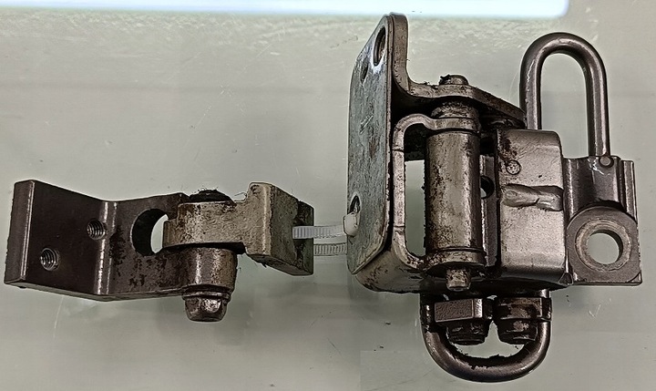 фото №1, Seat altea xl 07 r петли дверь правые зад kpl