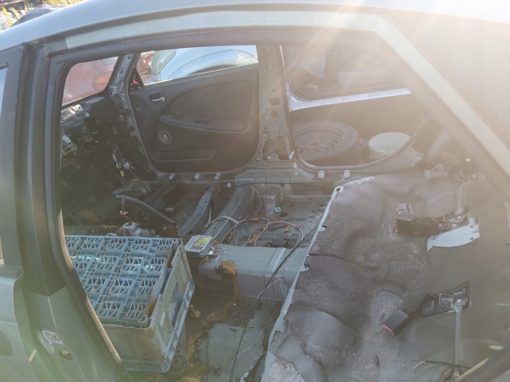 фото №10, Toyota avensis t22 прокладка двері кузовна ліва права перед зад 4d 5d