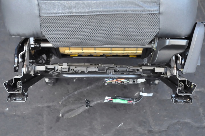 фото №8, Volvo xc60 i прокладка интерьера сиденья диван кожа экран r-design