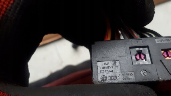 фото №8, A4 b9 8w штекер роз'єм радіо 8x0035444 a5 8w a6