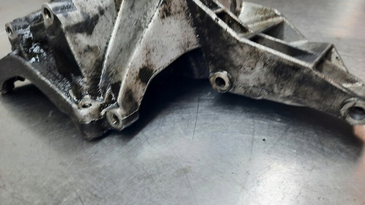 фото №9, Лапи двигателя r1112361330 mercedes c-klasa w202 2.0b