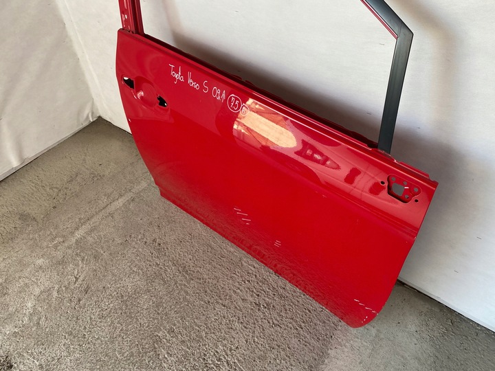 фото №9, Toyota verso s subaru trezia дверь передние правые