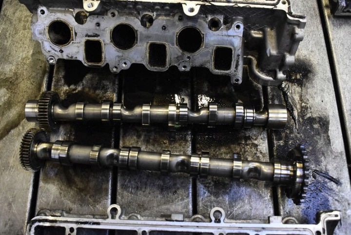 фото №13, Головка двигуна 1059354dk vw touareg 1 i 3.0 tdi 240 km 07-10