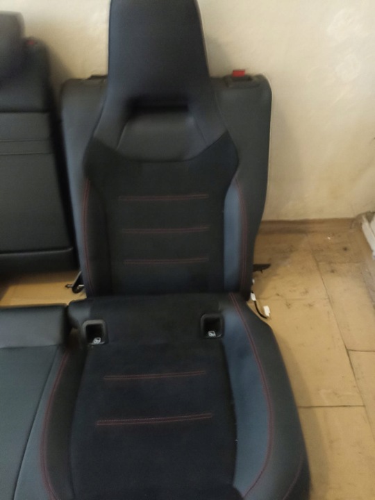 фото №15, Mercedes w177 a клас amg сидіння диван комплект шкіра алькантара сидіння