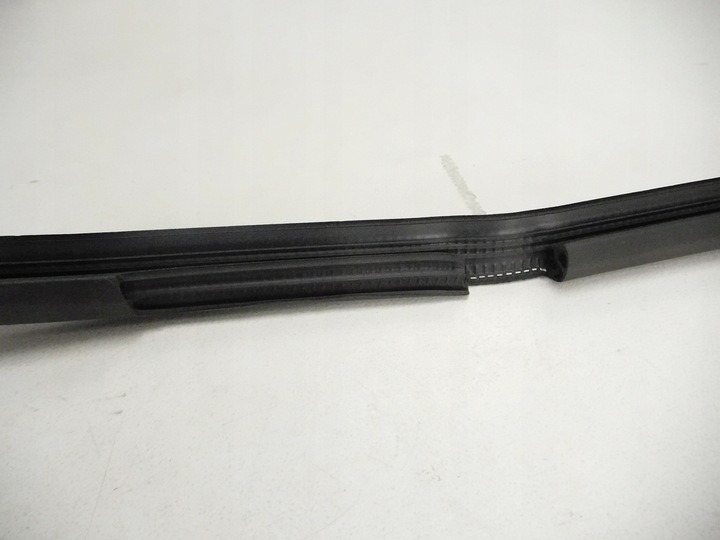 фото №7, Прокладка скла праві перед citroen c5 ii 9300 f7