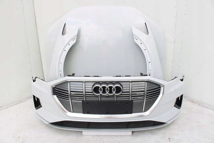 фото №11, Audi e tron перед matrix капот крылья бампер pas переднее лампы усилитель