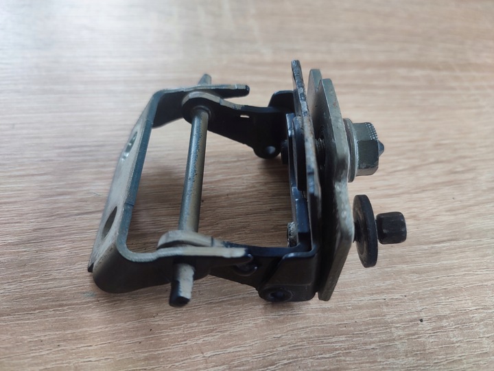 фото №8, Петли крышки багажника ford fiesta v 2002 r.