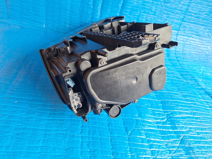 фото №12, Audi q3 рестайлинг 8u0 лампа правая полный led 8u0941034