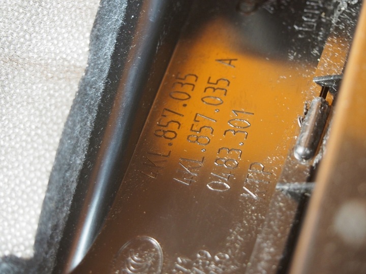 фото №10, Audi e-tron бардачок панели распределительной 4kl857035a