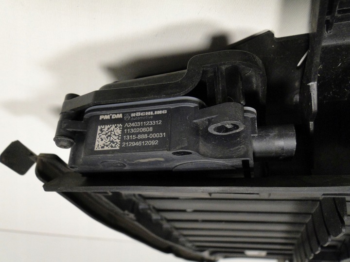 фото №10, Mercede e 213 238 cls 257 eqc n293 ролета жалюзи руль воздуха