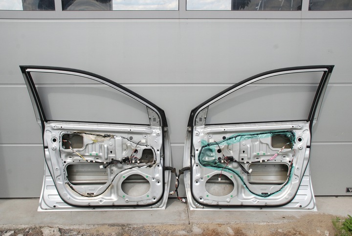 фото №8, Двері перед l / p lexus rx ii rx400 1f7