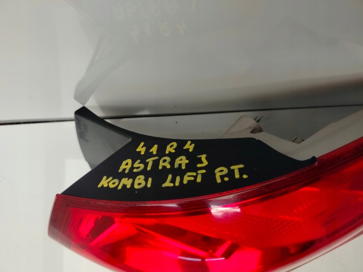 фото №9, Opel astra j универсал 09r- фара права зад правая задняя 13282243