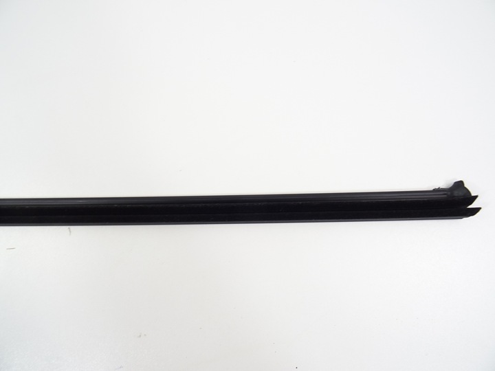 фото №10, Vw touran iii планка накладка стёкла правый зад 5ta839479