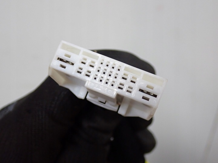 фото №8, Кришка багажника комплектна європа оригінал hyundai ionic камера 17r