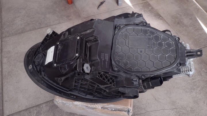 фото №12, Porsche carrera 911 992 лампа передні перед права matrix 992941060f